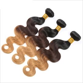 Porcellana Estensioni dei capelli di Ombre di tono del brasiliano 3, pacchi dei capelli umani di Ombre fornitore